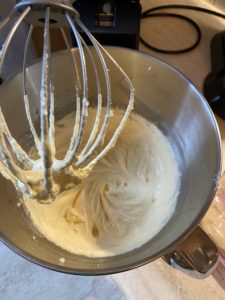 schaumige Butter, Zucker und Eier